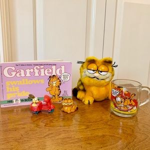VINTAGE GARFIELD LOT